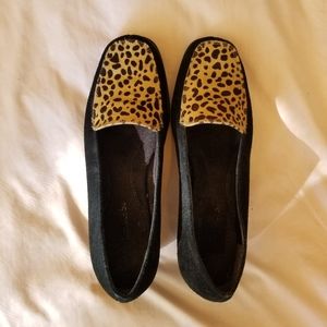 Aerosoles EUCSz8 Loafer Black Suede Cheetah Print